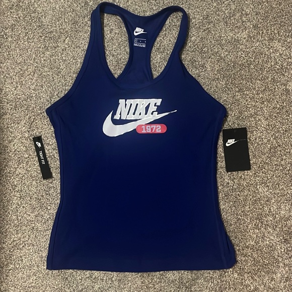 Nike Tops - *NEW* Nike Tight Fit Collant Tank Top
